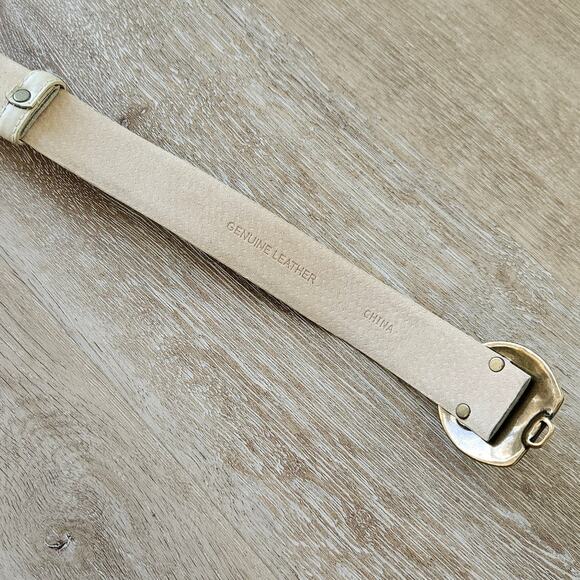 Vintage Etienne Aigner Cream Leather Slide Adjustable Belt sz Large Boho Casual - Picture 3 of 7